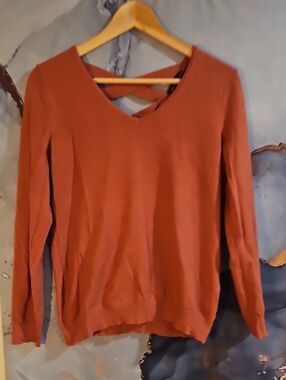 Cross-Back V-Neck Sweater in Rust